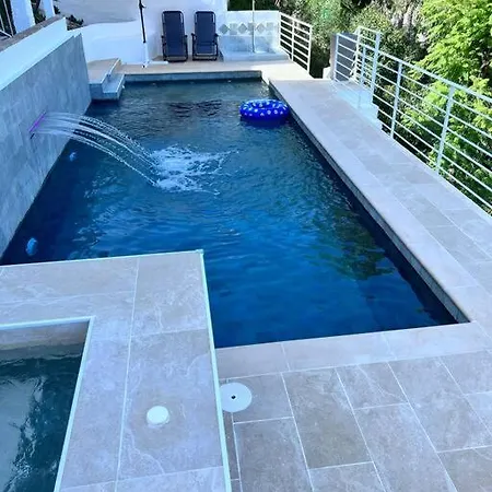 公寓 B View Of Swimming Pool, Jacuzzi, Possibility Heating In Extra, Sea And Mountain *
