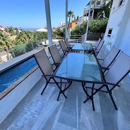 公寓 B View Of Swimming Pool, Jacuzzi, Possibility Heating In Extra, Sea And Mountain *