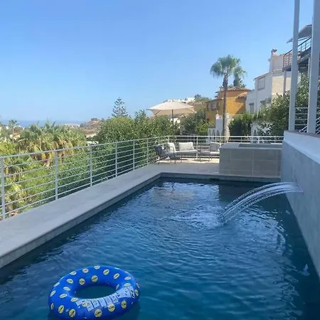 公寓 B View Of Swimming Pool, Jacuzzi, Possibility Heating In Extra, Sea And Mountain 贝纳尔马德纳