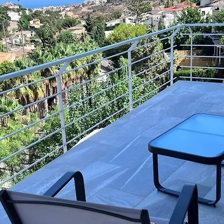 B View Of Swimming Pool, Jacuzzi, Possibility Heating In Extra, Sea And Mountain 公寓 贝纳尔马德纳