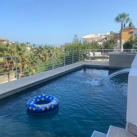 B View Of Swimming Pool, Jacuzzi, Possibility Heating In Extra, Sea And Mountain Διαμέρισμα Benalmádena