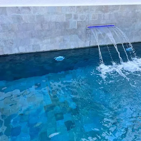 B View Of Swimming Pool, Jacuzzi, Possibility Heating In Extra, Sea And Mountain Διαμέρισμα *